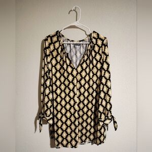 Mud Pie Cream Graphic Long Tied Sleeves Blouse